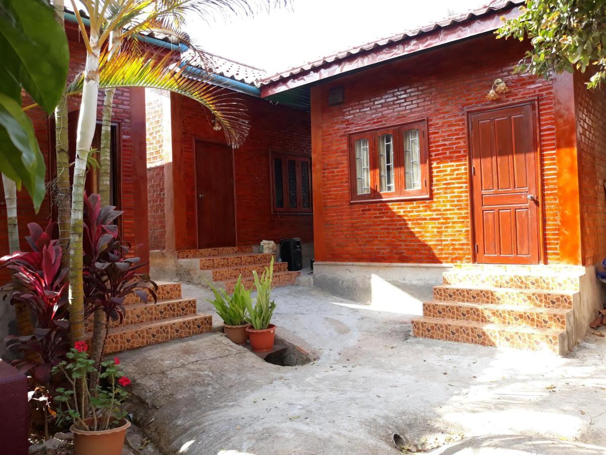 Kongkeo Guesthouse Muang Phônsavan Buitenkant foto