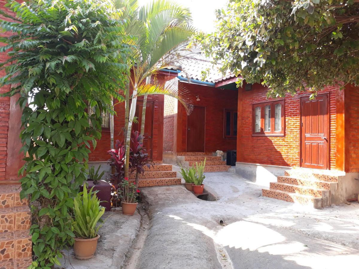 Kongkeo Guesthouse Muang Phônsavan Buitenkant foto